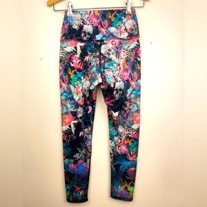Evolution And Creation High Waist Leggings Multicolor Skulls Flowers Small EVCR